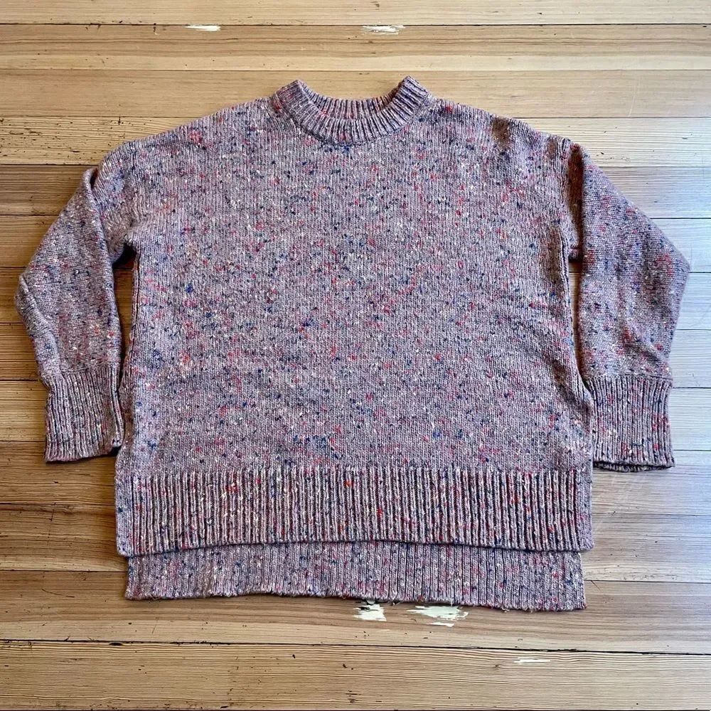 Lou & Grey multicolor speckled side slit sweater. Size M.